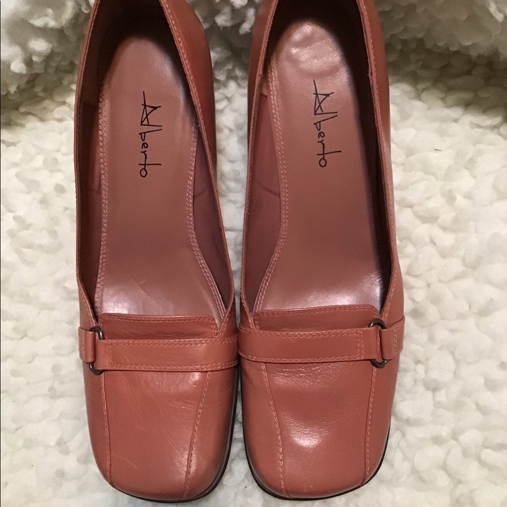 Alberto square-toed heels, size 8